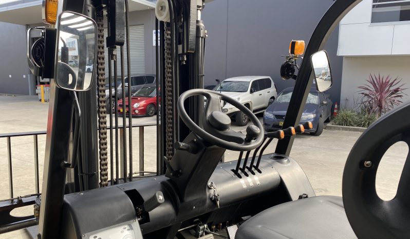 New XCMG 7 ton Diesel Fork Lift full